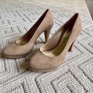 Antonio Melani Cybil Mink Taupe Pumps Heels, size 6